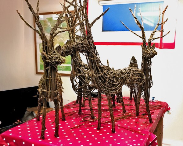 Willow sculpture festive reindeer